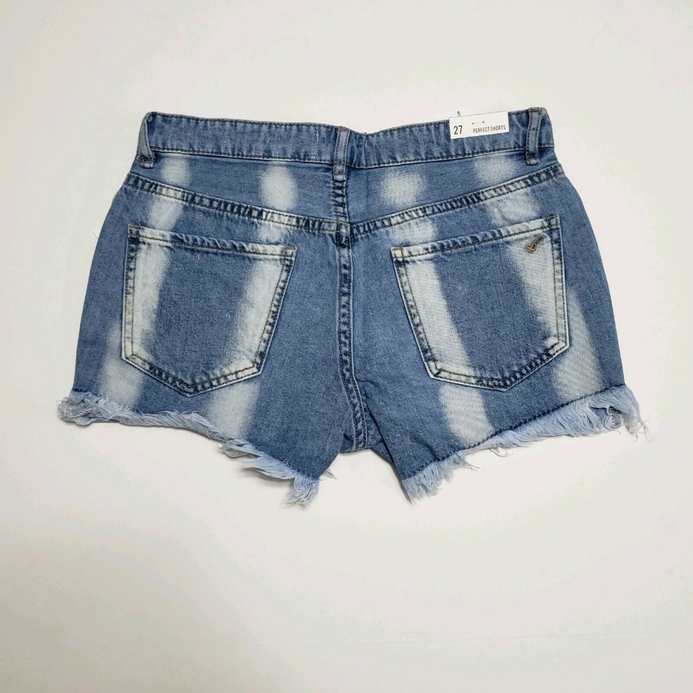 NWT WILLIAM RAST Women's Shorts Size 27 Bl… - Picture 2 of 8
